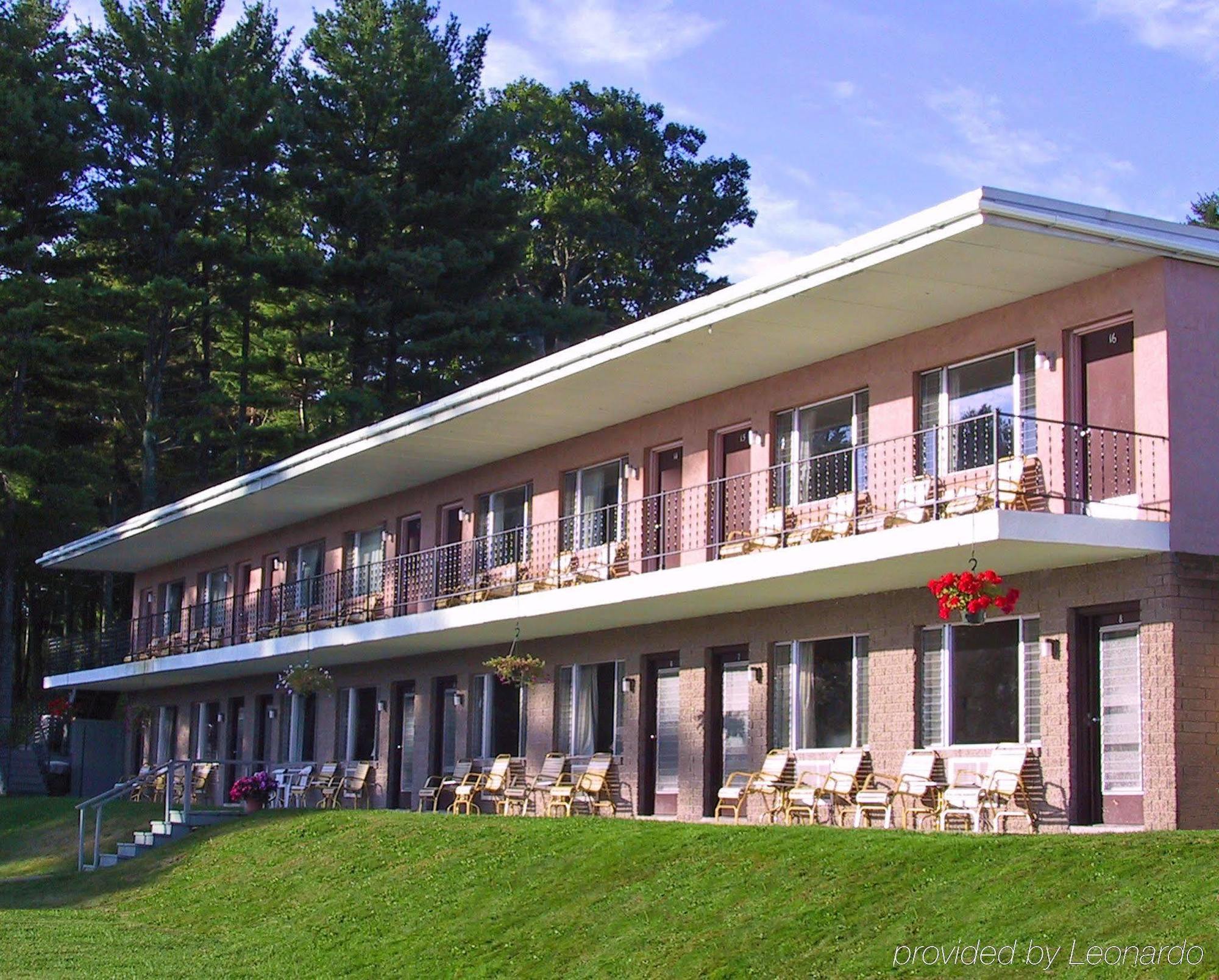 Half Moon Motel & Cottages Weirs Beach Exterior foto